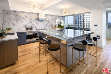 Oversized Gourmet Kitchen