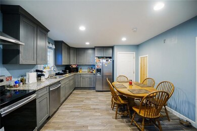 534 S Main St, Woonsocket, RI 02895 - photo 4