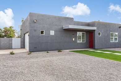 2-Car Garage