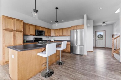 1275 E Coventry Cir, Verona, WI 53593 - photo 6