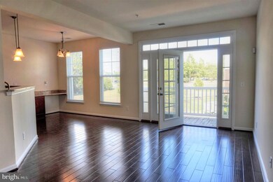 25237 Laureldale Terrace, Chantilly, VA 20152 - photo 2