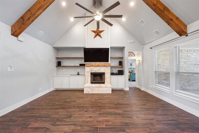 711 Hidden Branch Ln, Azle, TX 76020 - photo 4