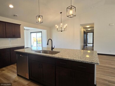 630 Cedar Ridge Ave, Le Center, MN 56057 - photo 4