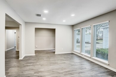 10334 Lynbrook Hollow St, Houston, TX 77042 - photo 3