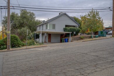 1213 South St, Redding, CA 96001 - photo 4