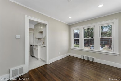 292 W Marshall St, Ferndale, MI 48220 - photo 4