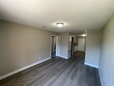 7805 Glass St, Houston, TX 77016 - photo 3