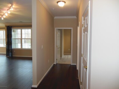 212 Mill Pond Way unit 212, Eatontown, NJ 07724 - photo 4
