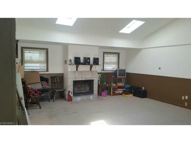 384 Cove Beach Ave, Sheffield Lake, OH 44054 - photo 2