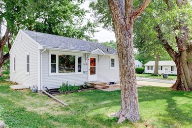 1110 N 6th Ave E, Newton, IA 50208 - photo 4