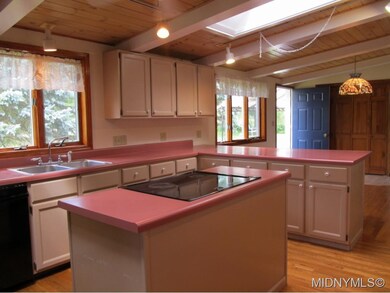 Kitchen to dining area