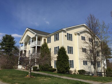 Crosswoods Path Condominium unit 21, MerriMacK, NH 03054 - photo 3