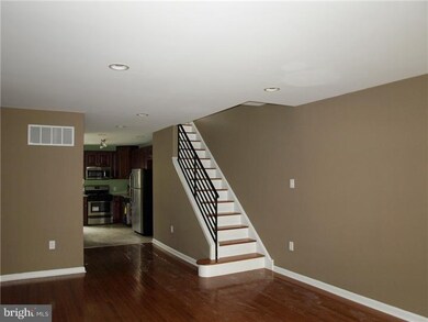 2066 Fernon St, Philadelphia, PA 19145 - photo 3