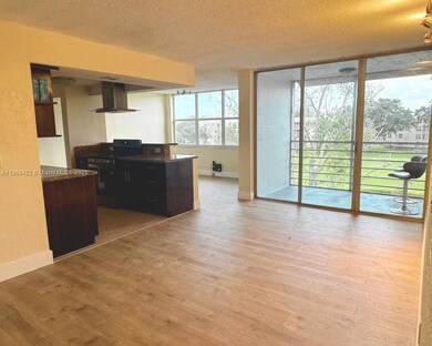 9431 Live Oak Place unit 409, Davie, FL 33324 - photo 4