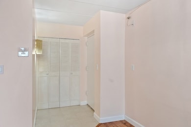 65 Commons Dr unit 410, Shrewsbury, MA 01545 - photo 2