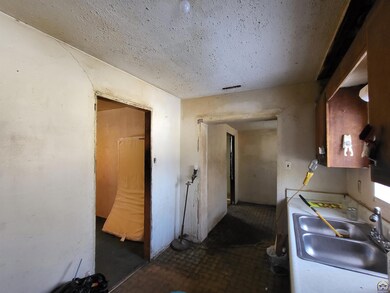 116 SW Terra Dr, Topeka, KS 66609 - photo 6