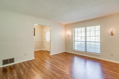 6621 Kingswood Dr, Fort Worth, TX 76133 - photo 6