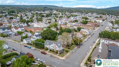 196 S 3rd St, Lehighton, PA 18235 - photo 6