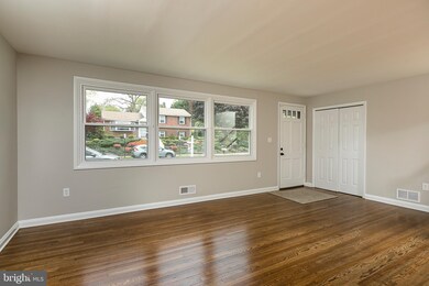 200 Brookside Dr, Catonsville, MD 21228 - photo 3