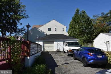 7342 Montgomery Rd, Elkridge, MD 21075 - photo 2