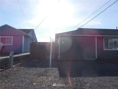 1917 SW Snively Ave, Chehalis, WA 98532 - photo 2