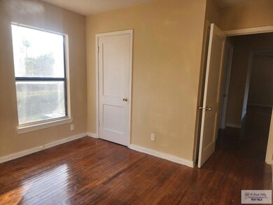 114 W Hawthorne St, Brownsville, TX 78520 - photo 7