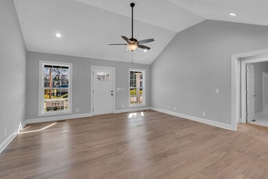 513 Rose Ln, Shelbyville, TN 37160 - photo 7