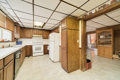 4713_Gooding_St-12