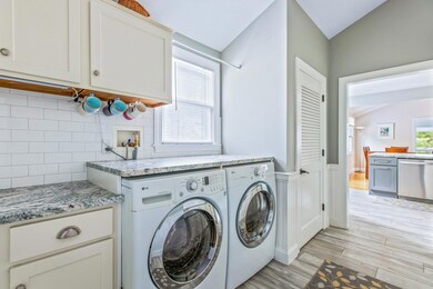 508 Cotuit Bay Dr, Cotuit, MA 02635 - photo 7