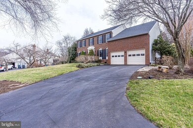6210 Point Cir, Centreville, VA 20120 - photo 3