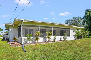 201 SE Camino Ct, Port Saint Lucie, FL 34952 - photo 5