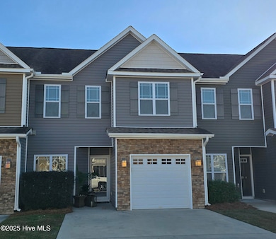1805 Fox Den Way unit 3, Greenville, NC 27858 - photo 2