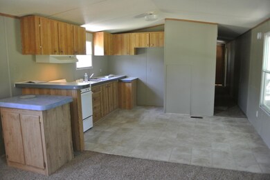 Kitchen/Dining Area