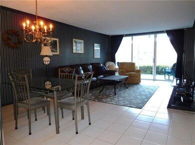 Living/Dining area
