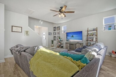 12-web-or-mls-CREM_606 McLernon_012