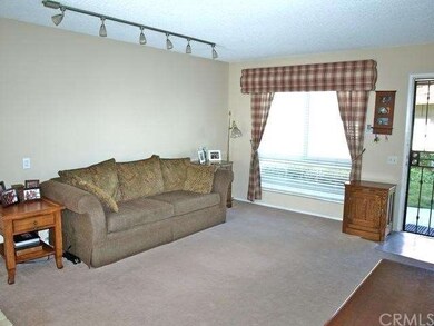 Bright and spacious family room!
