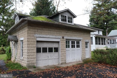 14 Howard St, Reading, PA 19609 - photo 4