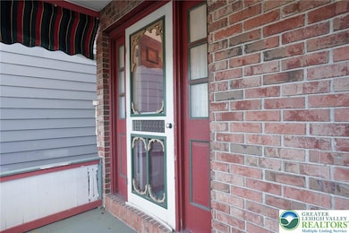 228 W Abbott St, Lansford, PA 18232 - photo 6