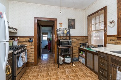 179 Whitehall Rd, Albany, NY 12209 - photo 7