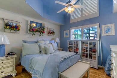 8 Main Bedroom photo a