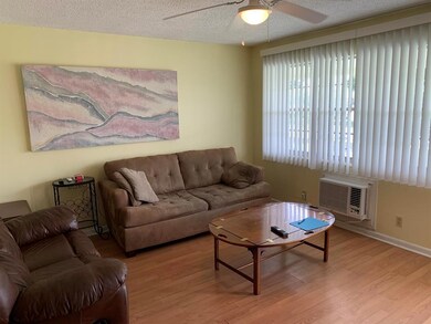 325 Camden N, West Palm Beach, FL 33417 - photo 2