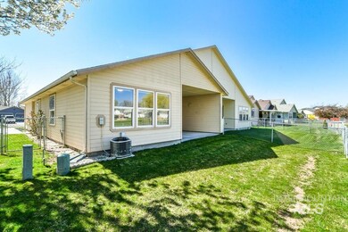 212 S Valley Dr, Nampa, ID 83686 - photo 3