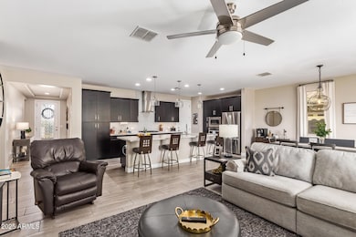 19071 W Shangri la Rd, Surprise, AZ 85388 - photo 5