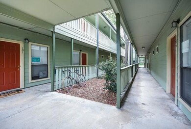 3206 King St unit 203, Austin, TX 78705 - photo 2