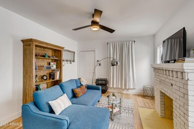 09 Living Room