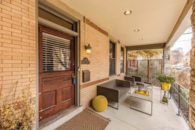 765 Park St, Columbus, OH 43215 - photo 4