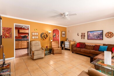 0004-04 Sun City 11027