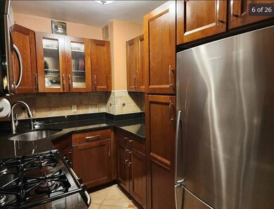 Lindenwood Village Section B Coop unit 3M, Howard Beach, NY 11414 - photo 2