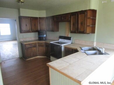 24 Hamilton Ave, Corinth, NY 12822 - photo 6