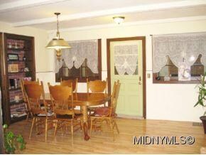 dining area door to sunporch
